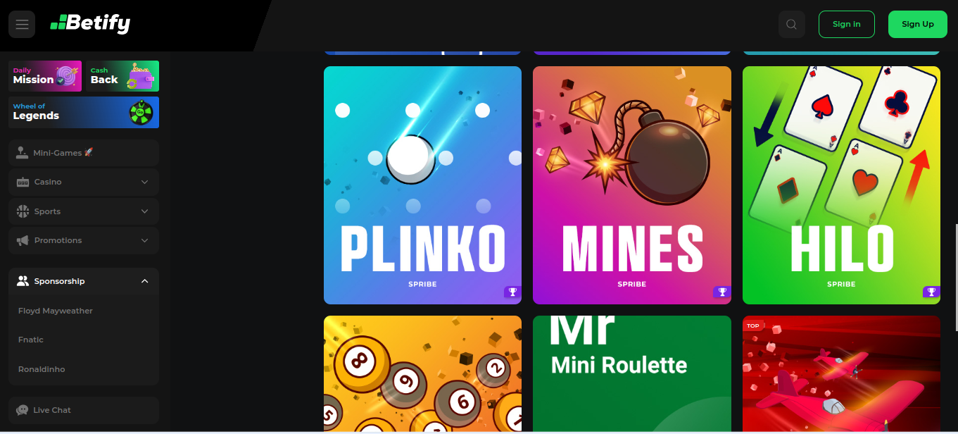 Lobby dei mini-giochi Betify con Plinko, Mines e Hilo in primo piano